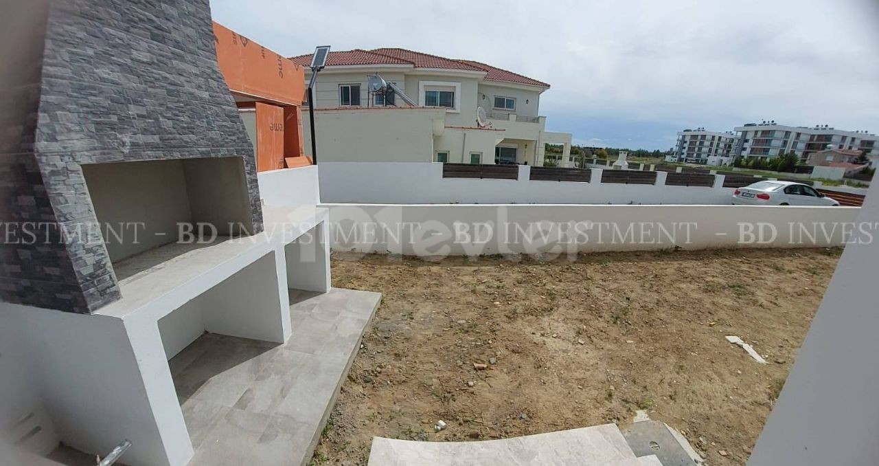 Fully Detached 4+1 Luxury Villa in Kermiya