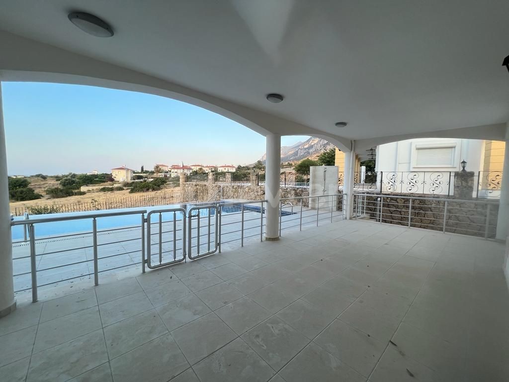 3+1 VILLA WITH PRIVATE POOL FOR SALE IN KARŞIYAKA