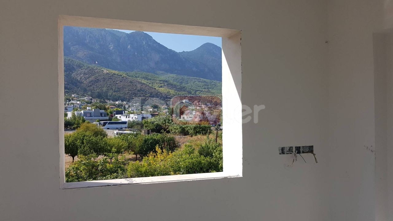 2+1 Flat With A Garden and Mountain View For Sale In Lapta