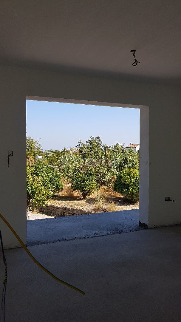 2+1 Flat With A Garden and Mountain View For Sale In Lapta