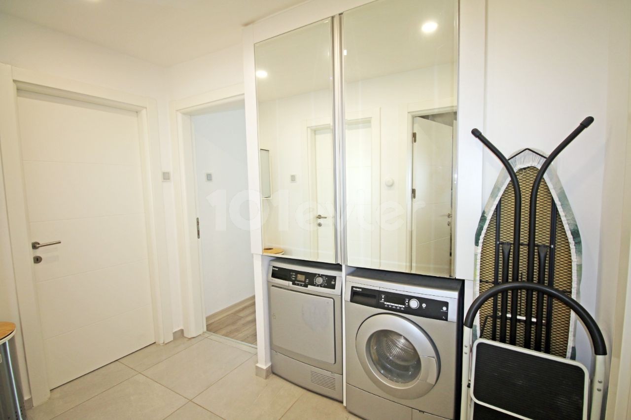 Girne - Akacan Elegance'da Satılık 3+1 Ensuitli Satılık Daire