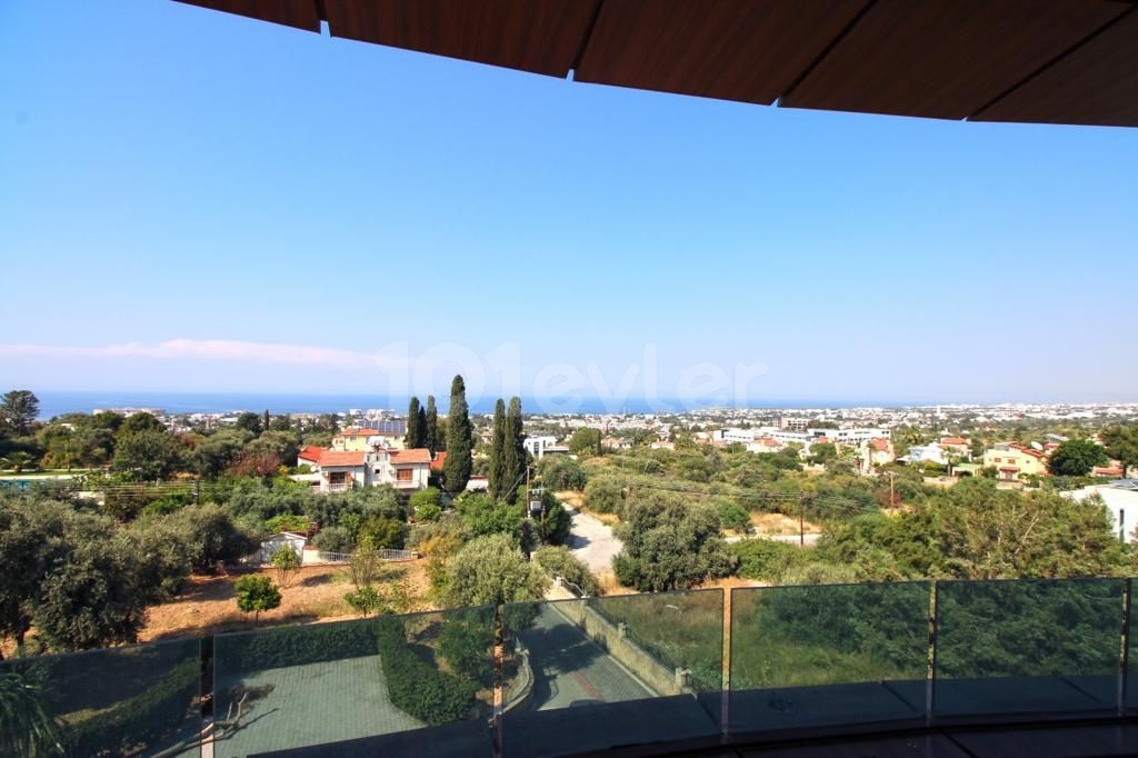 5+1 Luxury Mansion With Pool In Edremit, Kyrenia