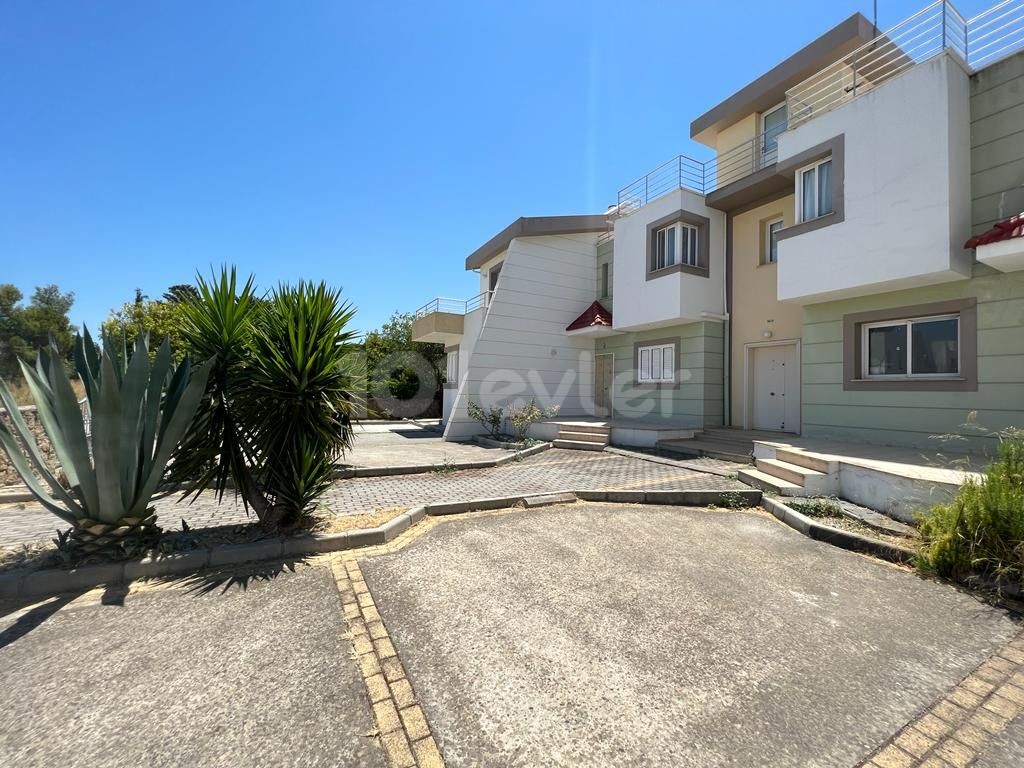 2+1 Detached Garden Flat For Sale In Kyrenia - Karaoğlanoğlu