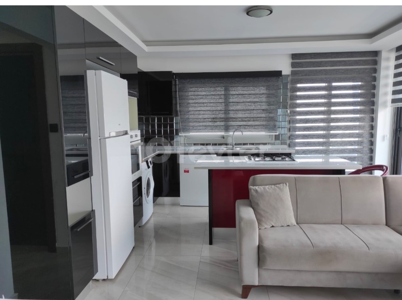 Luxury fully furnished 2 + 1 residence apartment for rent in the center of Kyrenia ** 