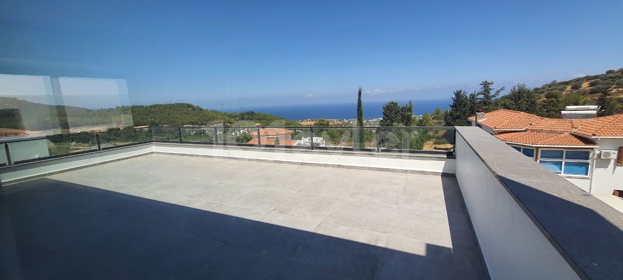 Kyrenia Karamanda 3 + 1 Magnificent Villa ** 