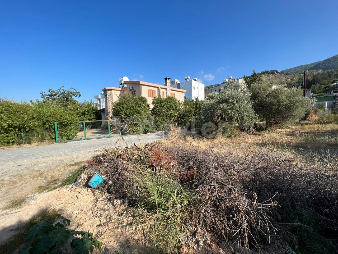 In Exchange for the Floor in the Girne Lapta Deckhouse Land ** 