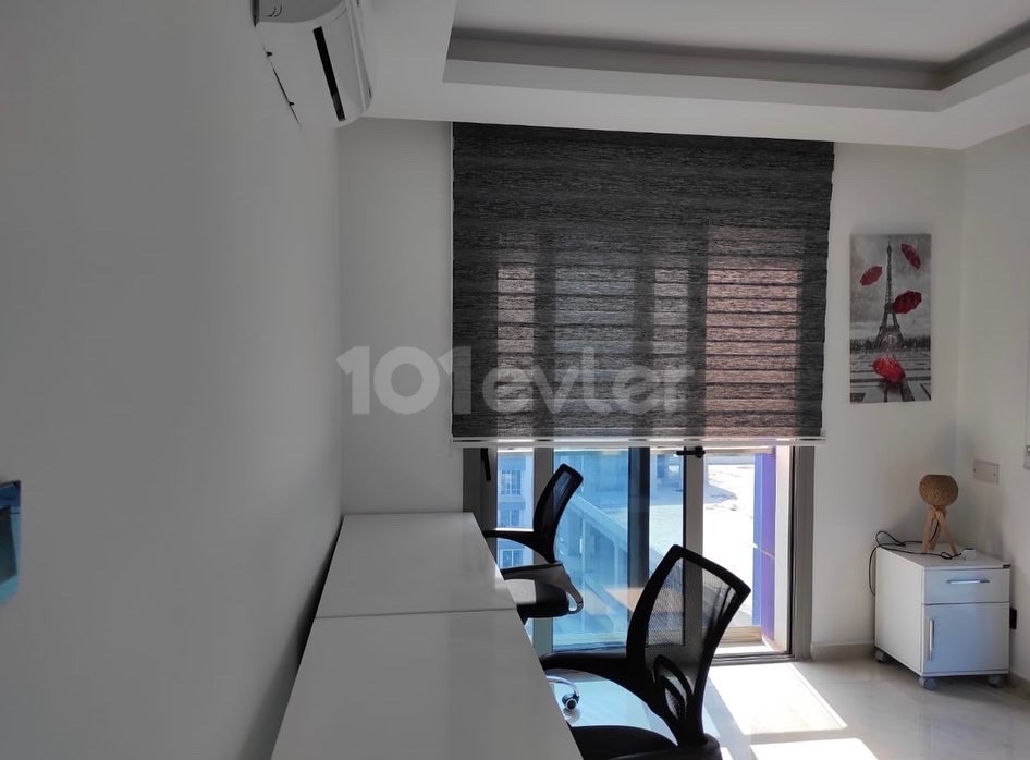 Luxury 2 + 1 Apartment for Rent in the center of Kyrenia ** 