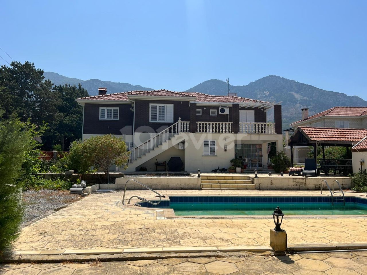 Girne Lapta'da Özel Havuzlu Villa