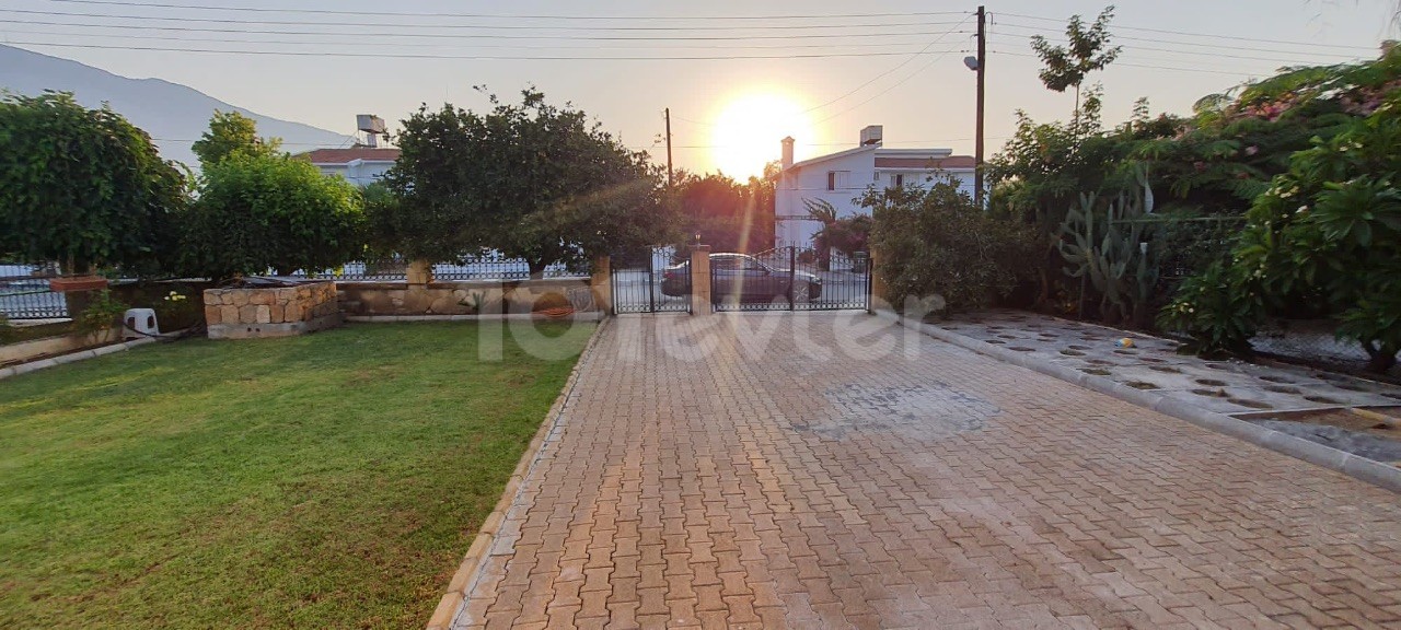 3+1 VILLA FOR SALE IN ALSANCAK, KYRENIA