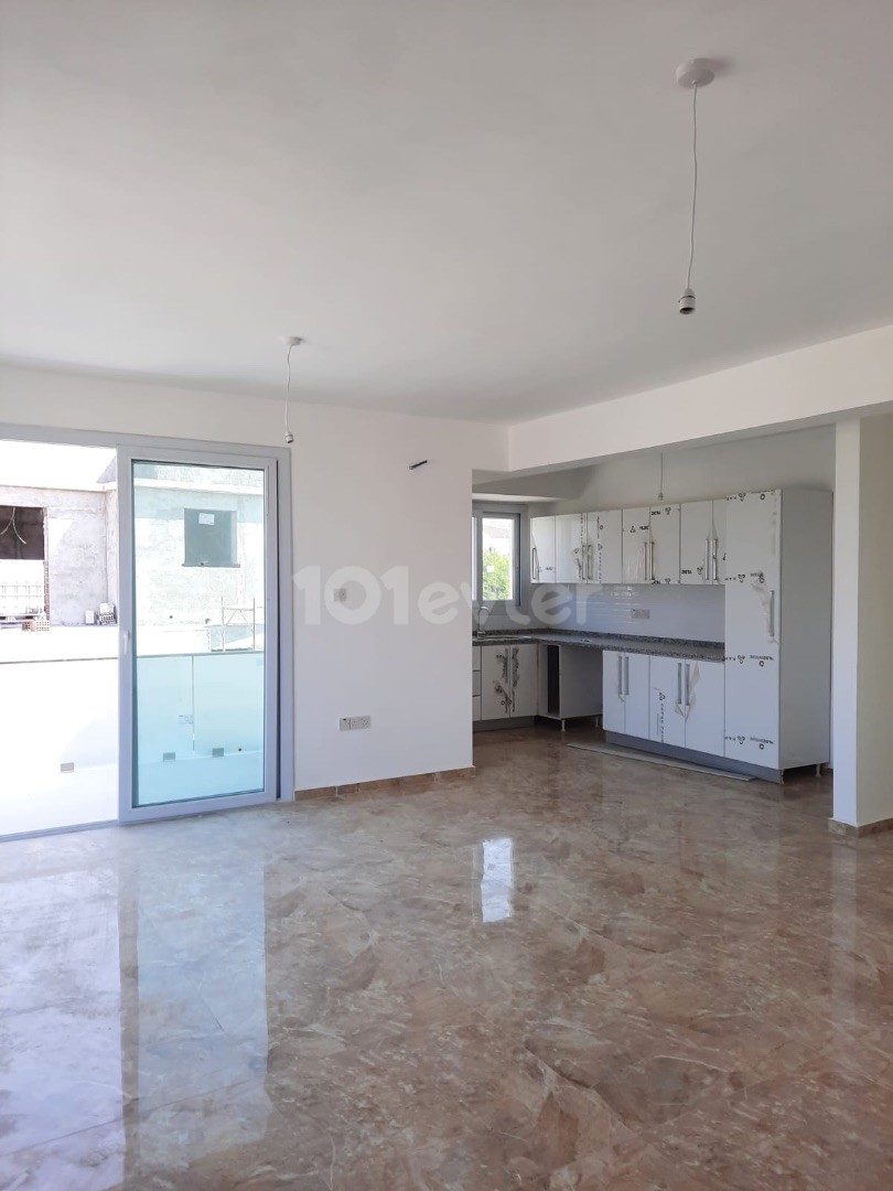 ZERO 2+1 FLAT FOR SALE IN ALSANCAK, KYRENIA