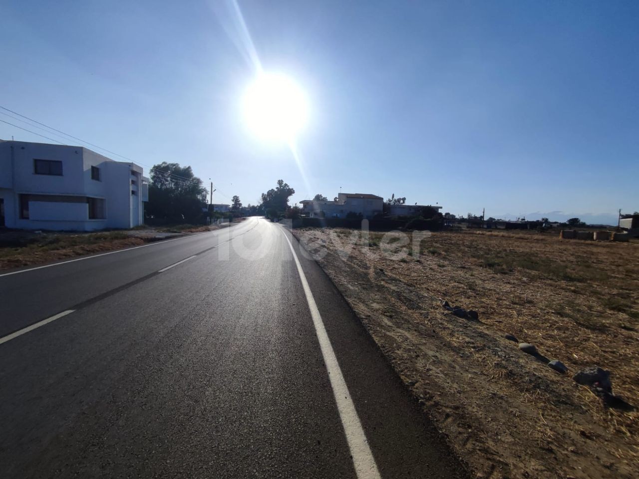 GAZIKÖY ZU VERKAUFEN AUF DER STRAßE UND IM DORF LAND ** 