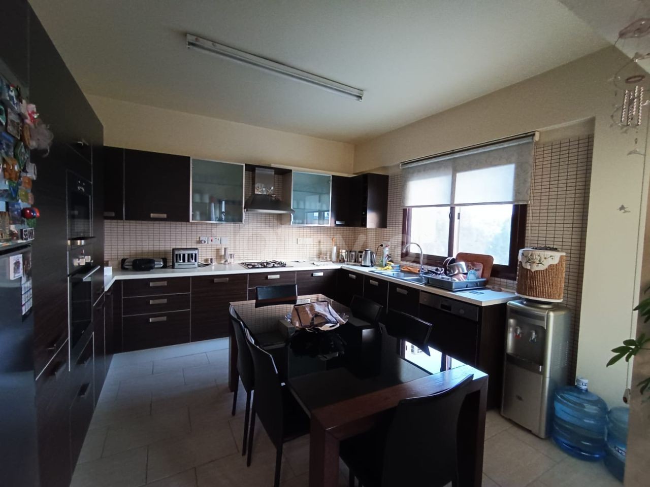 LEFKOŞA MERKEZDE SATILIK 3+1 DAİRE  MASRAFSIZ VE GENİŞ