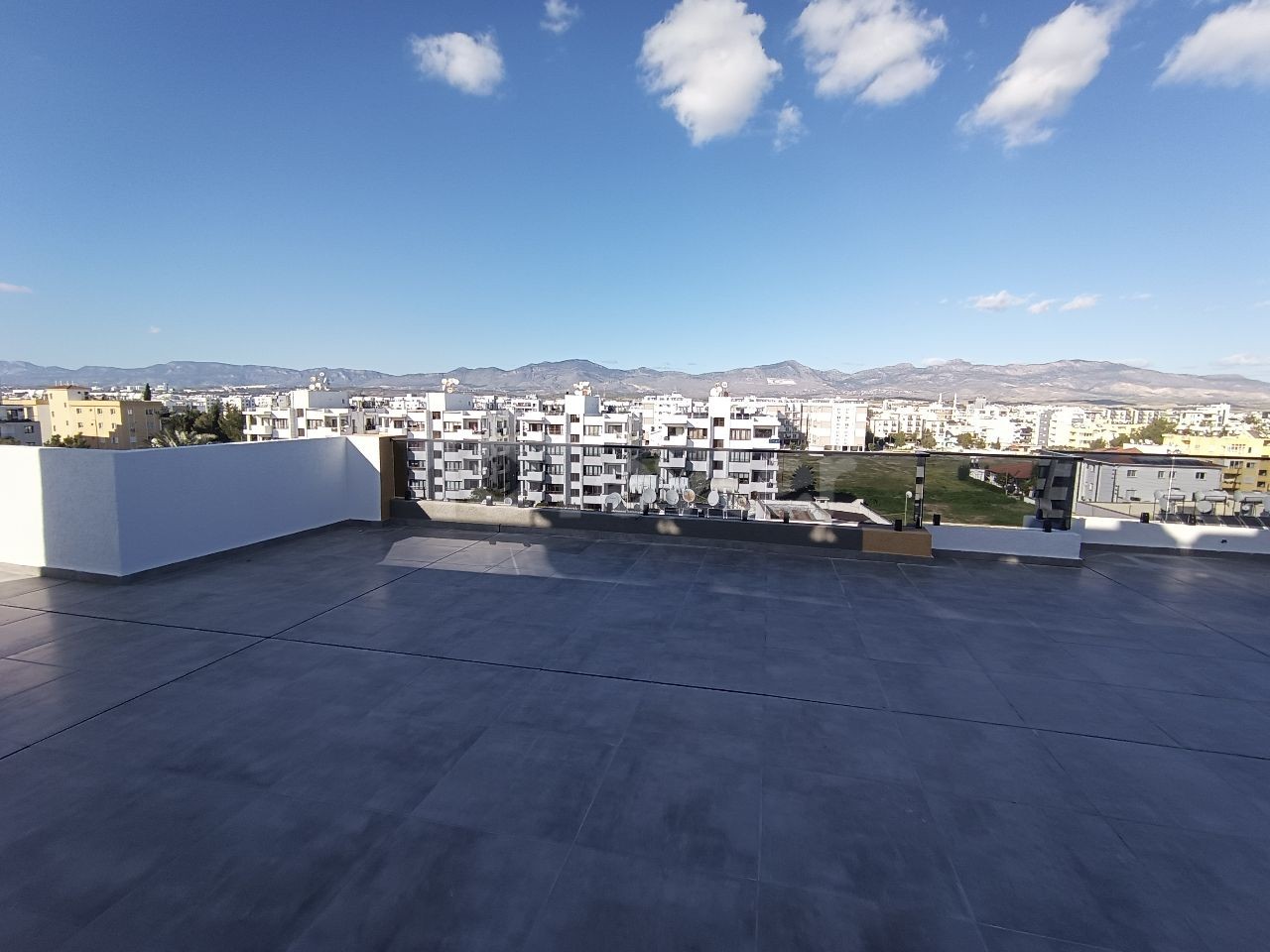 EIN EINZIGARTIGES PENTHOUSE ZUM VERKAUF IM ZENTRUM VON NIKOSIA