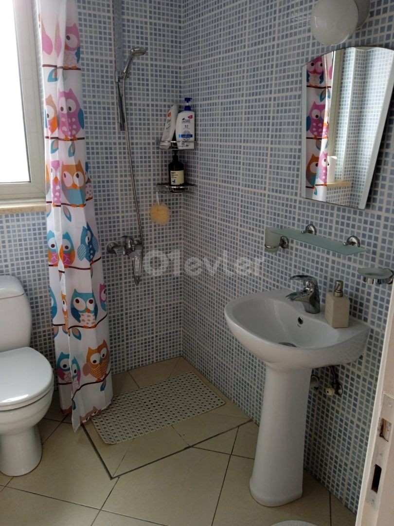 TATLISU HAVUZLU SİTEDE SATILIK 3+1 FULL EŞYALI ZEMİN KAT DAİRE