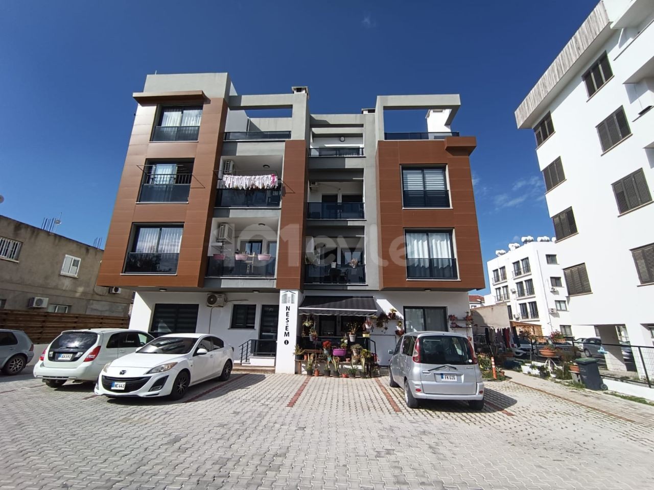 GROUND FLOOR FURNISHED APARTMENT FOR SALE IN GÖNYELI