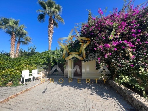 Villa For Sale in Yeşiltepe, Kyrenia