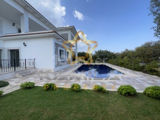 5+1 New Pool Villa for Sale in Yesiltepe