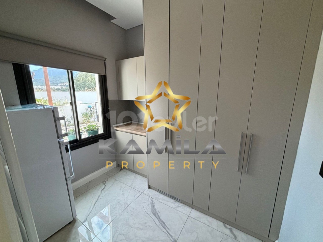 Satılık Lüx 3+2  Villa