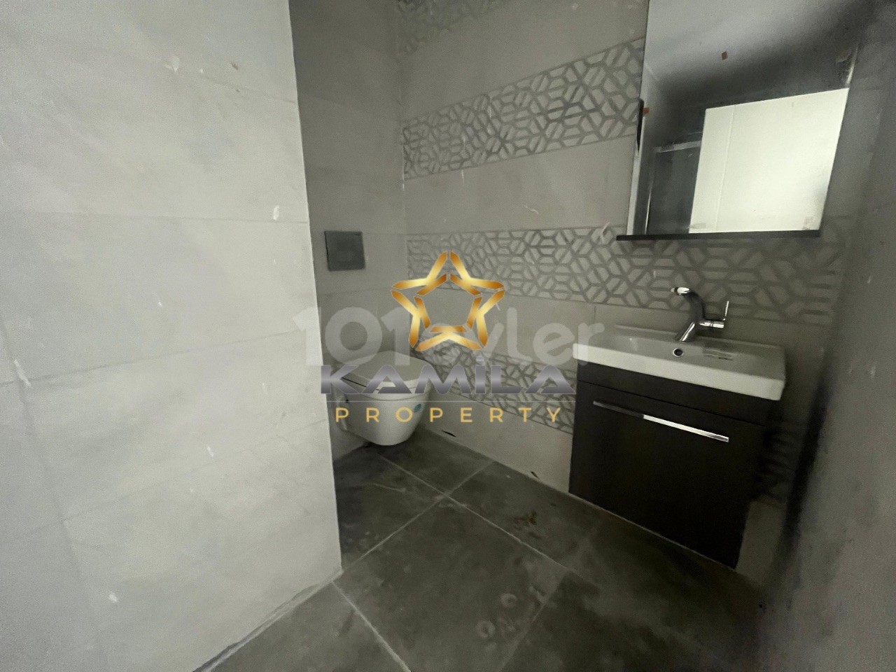 3+1 Luxury Penthouse for Rent in Kyrenia Center