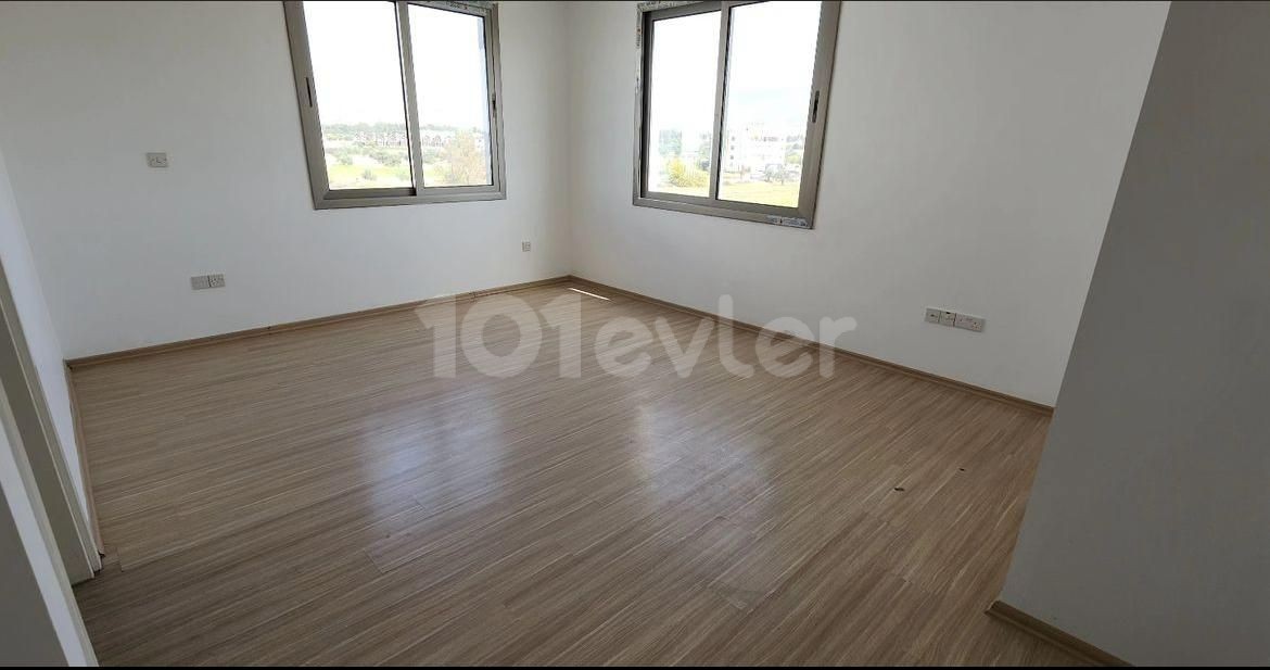 Penthouse zu vermieten in der Nähe von Nikosia Erülkü