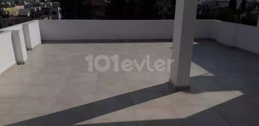 2+1 Penthouse for Rent in Nicosia Küçük Kaymaklı