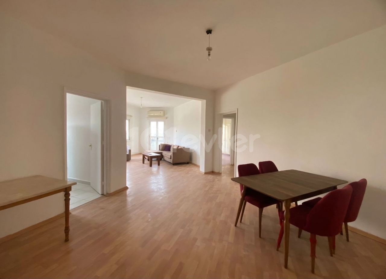 Flat for Rent in Dereboyu