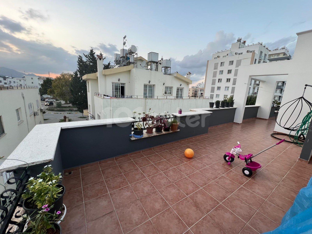 KYRENIA CENTER 4+1 PENTHOUSE