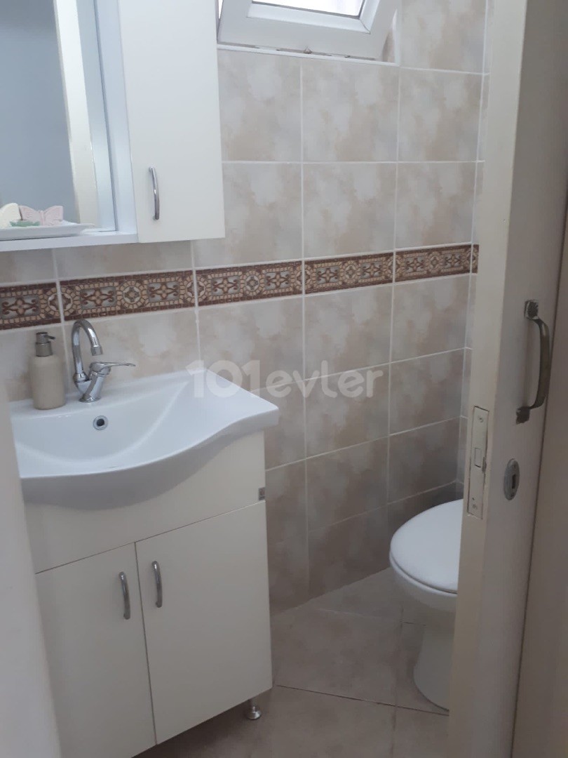 KYRENIA CENTER 3+1 FLAT FOR SALE