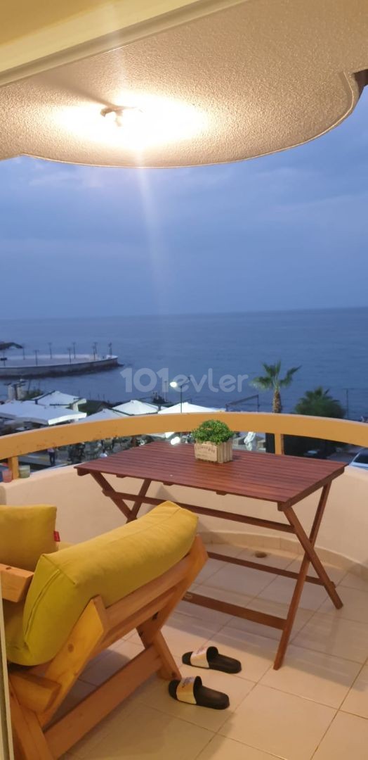 3+1 FOR SALE IN KYRENIA CENTER