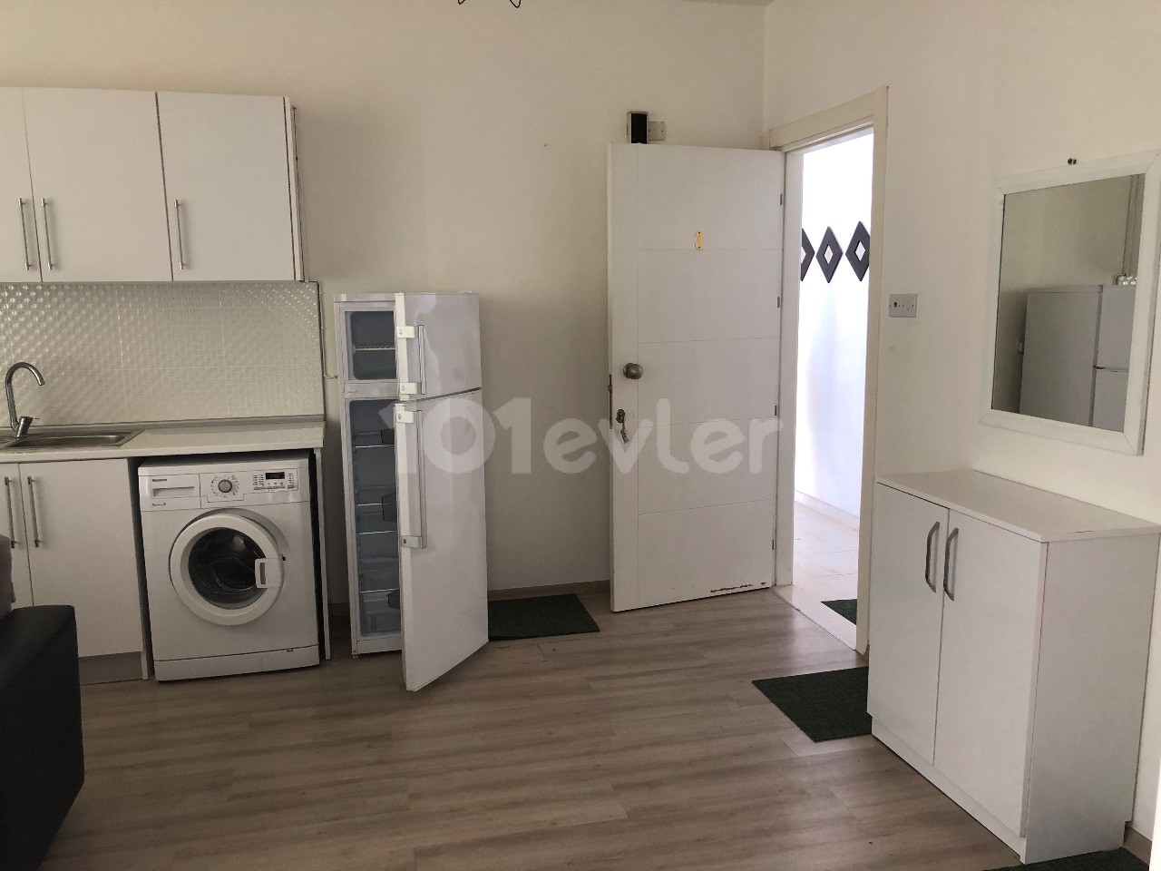 ÇATALKÖY’DE SATILIK 1+1 FIRSAT DAİRE 