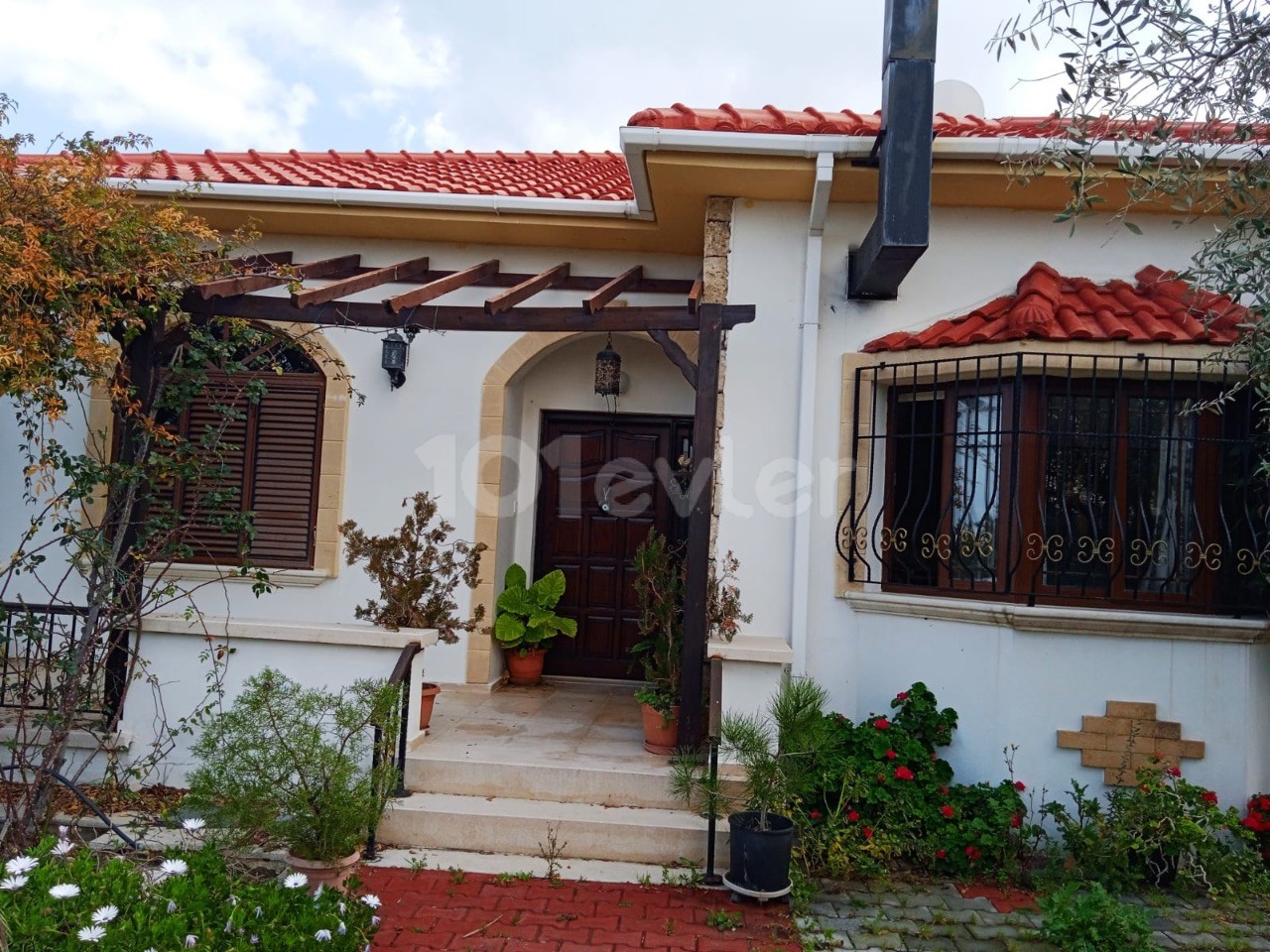 3+1 VILLA FOR SALE IN ÇATALKÖY WITH MOUNTAIN AND SEA VIEW