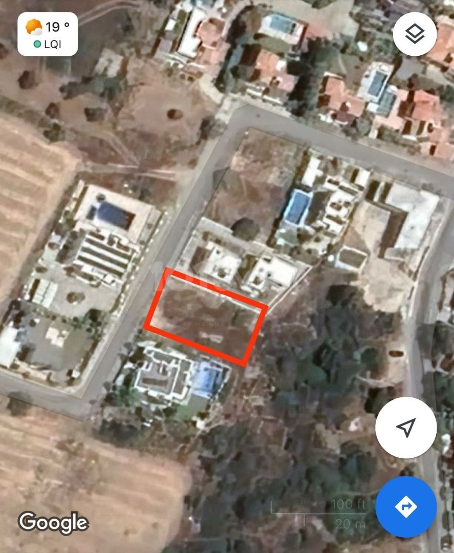 Residential zoned land for sale in Kyrenia/Bellapais