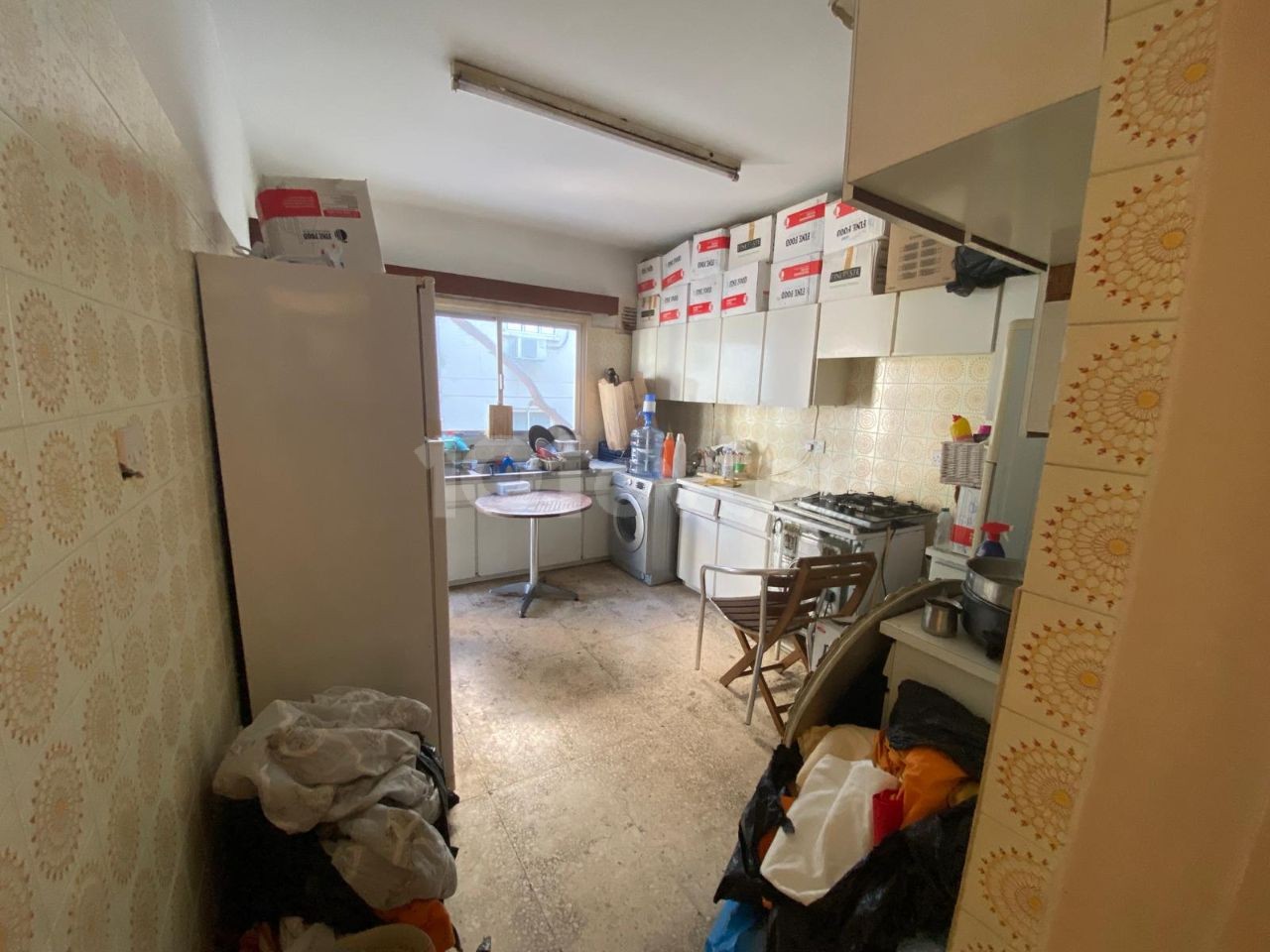 Kyrenia/Central 3+1 Wohnung im zweiten Stock zu verkaufen