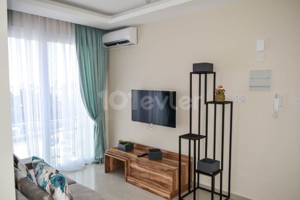 GAZİMAĞUSA MERKEZDE, TÜRK MALI,FULL EŞYALI SATILIK 1+1 PENTHOUSE