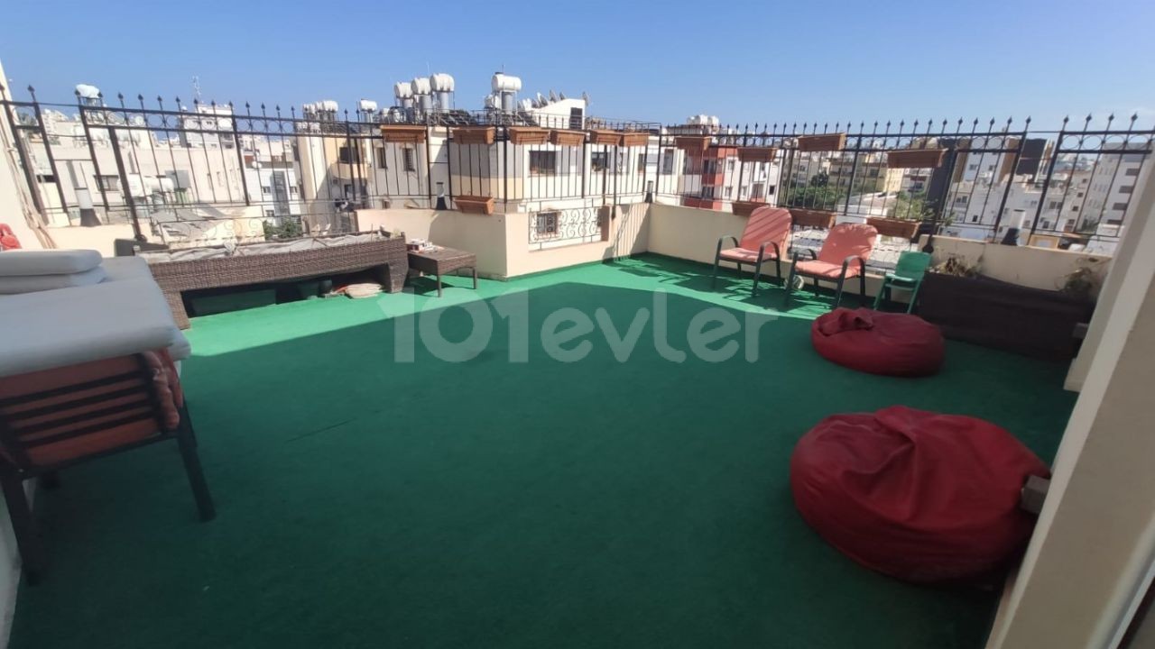 GAZİMAĞUSA MERKEZDE 3+1 SATILIK PENTHOUSE