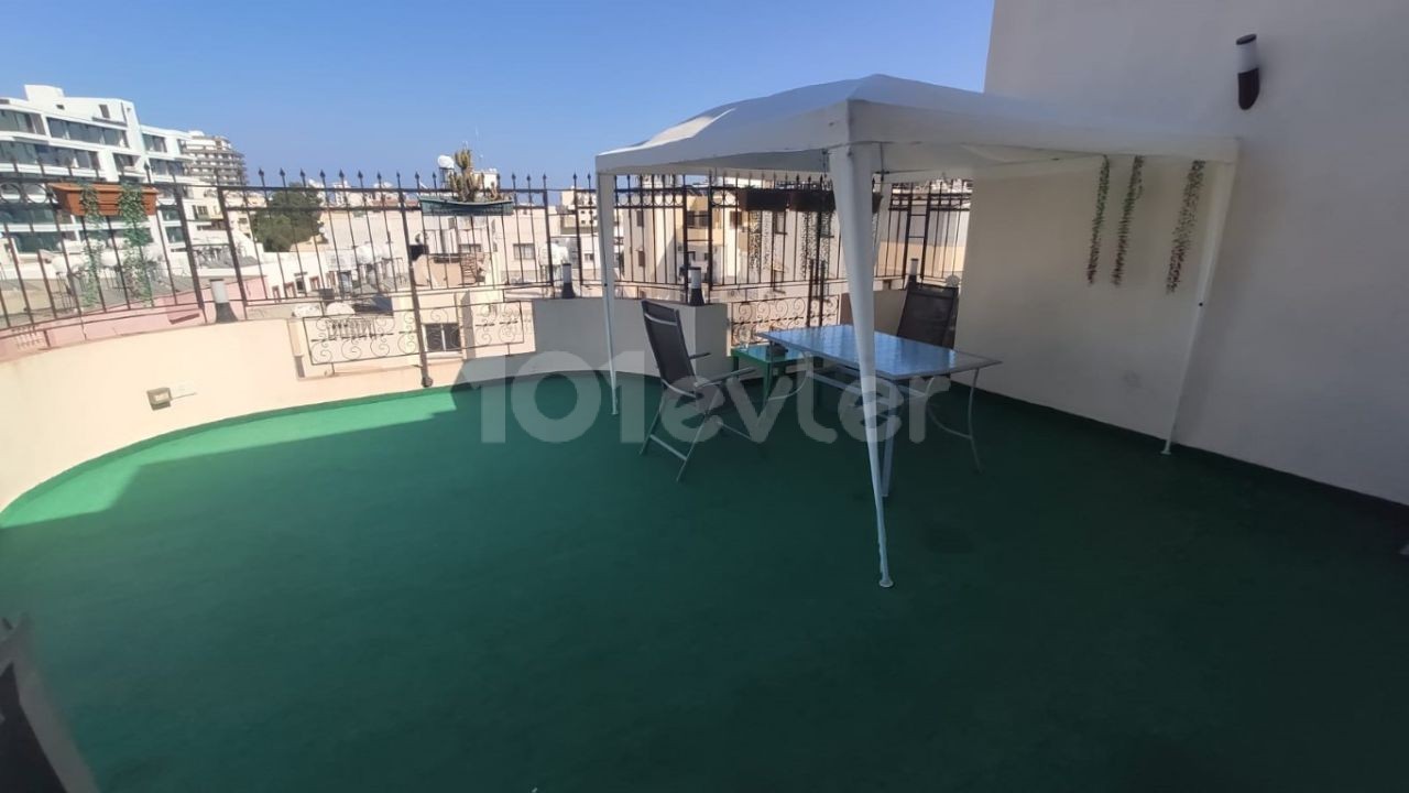 GAZİMAĞUSA MERKEZDE 3+1 SATILIK PENTHOUSE