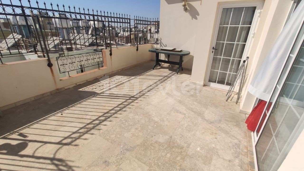 3+1 PENTHOUSE IM ZENTRUM VON FAMAGUSTA ZU VERKAUFEN ** 