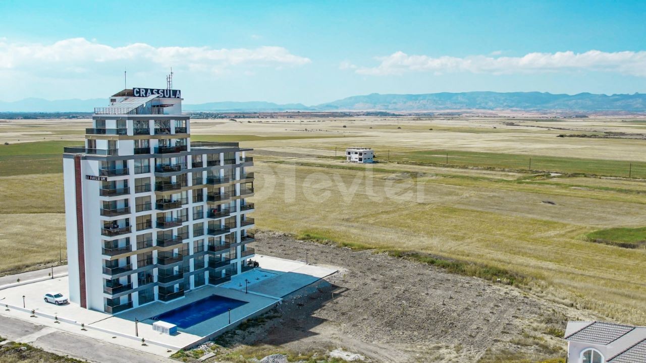 ISKELE LONGBEACHTE DENIZ MANZARALI 1+1 CRASSULA DEVELOPMENT