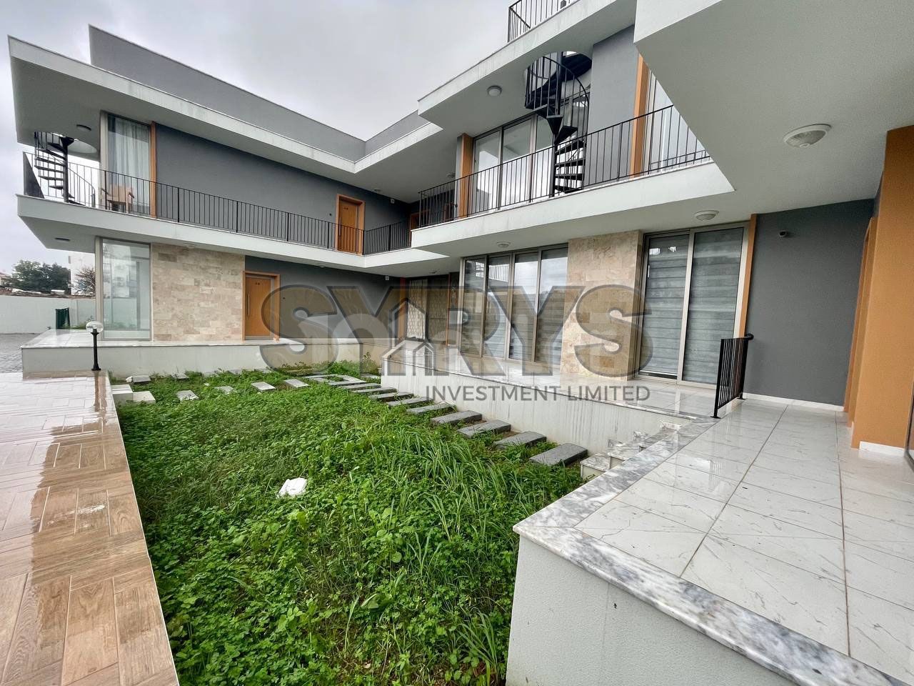 1+1 FLAT FOR SALE IN A SITE WITH POOL IN ALSANCAK 