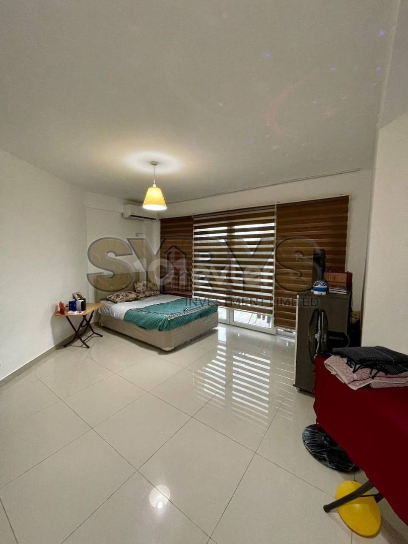 FURNISHED STUDIO FLAT FOR SALE IN A SITE WITH POOL