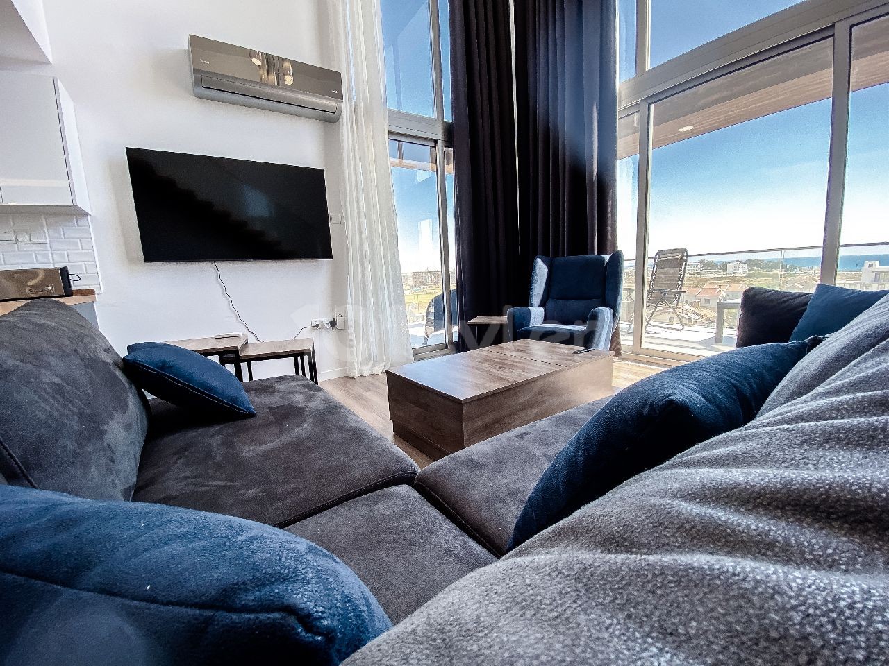 penthouse mit 2 Schlafzimmern, Meer- und Bergblick ** 