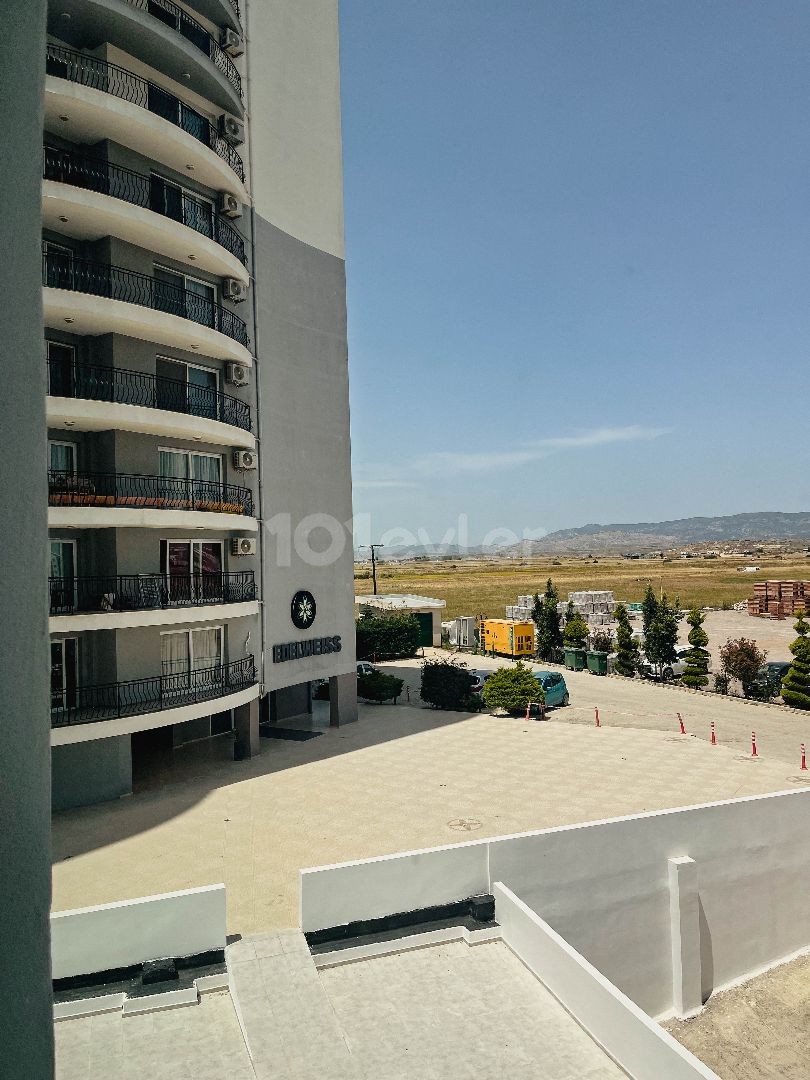 2+1 FLAT FOR SALE in EDELWEISS RESIDENCE by SARYAP İnşaat in Iskele Long Beach