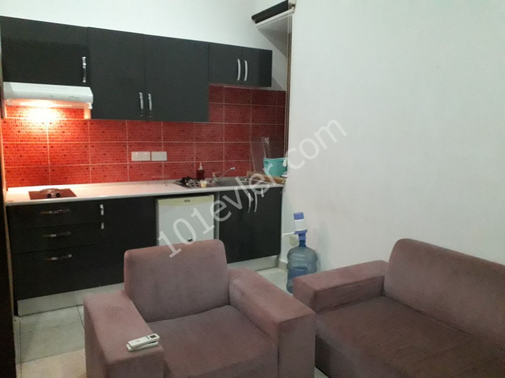 Eski Liman'a yürüme mesafesinde  kiralık studio ve 1+1 daire