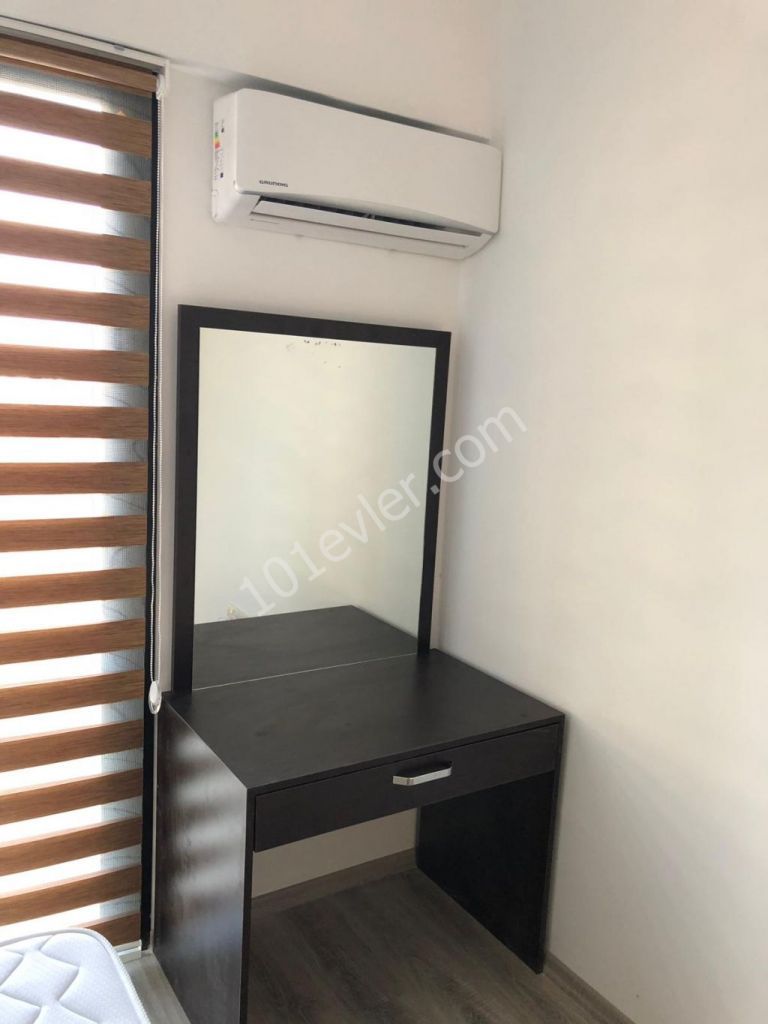 Girne merkezde yeni binada satılık 1+1 ful eşyalı daire.