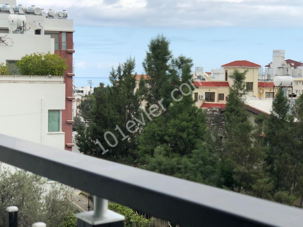 Flat For Sale in Girne Merkez, Kyrenia