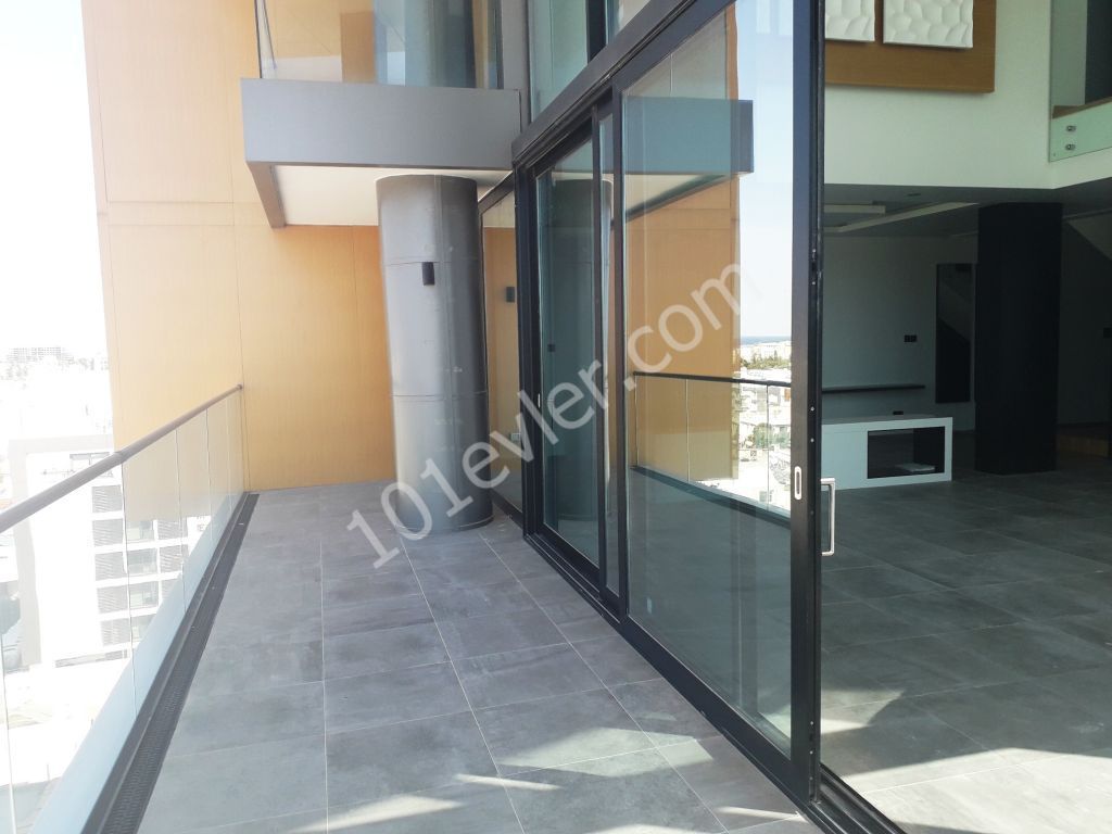 Penthouse Kaufen in Girne Merkez, Kyrenia