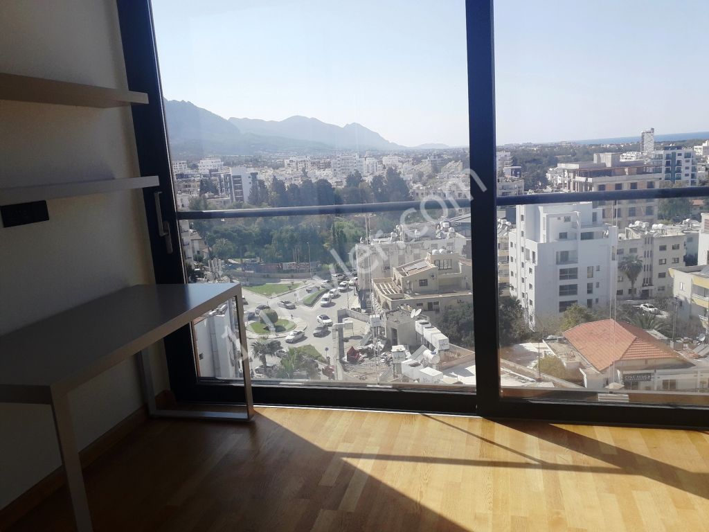 Girne merkezde satılık Lux Penthouse 