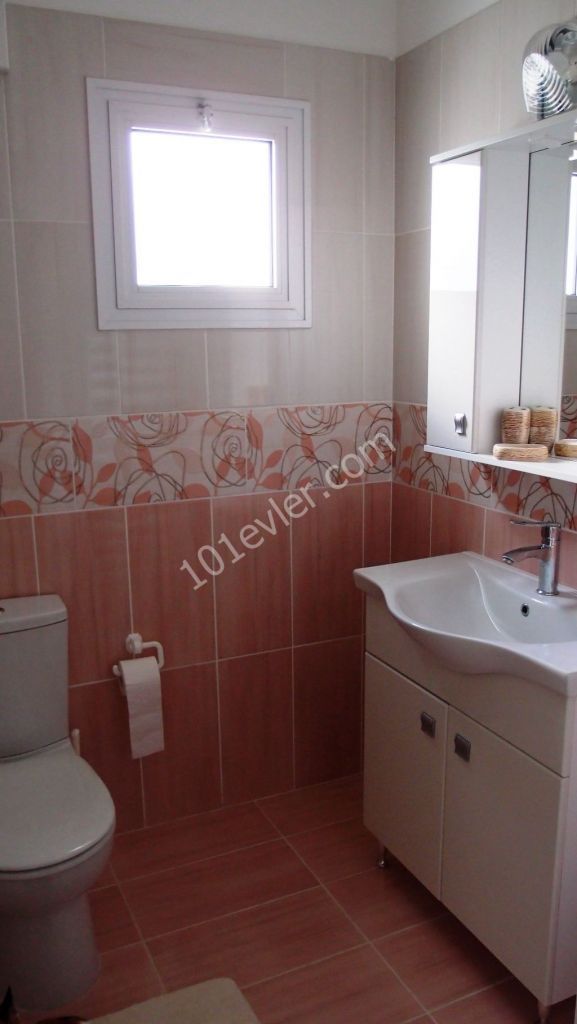 Zeytinlik te 3+1 full eşyalı satilik ikiz villa 