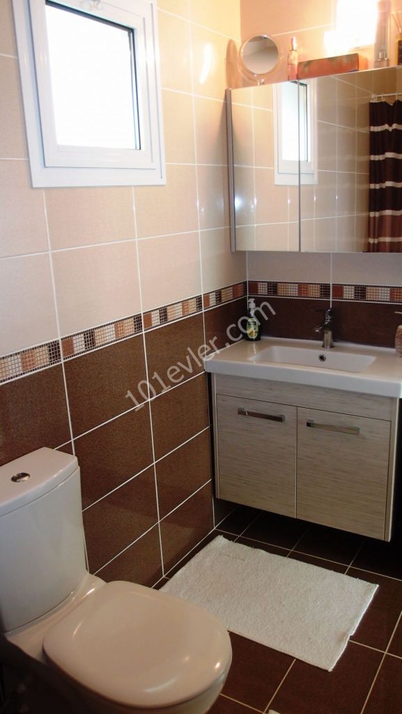 Zeytinlik te 3+1 full eşyalı satilik ikiz villa 