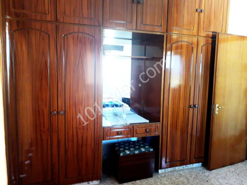 Karaoğlanoğluda full eşyalı havuzlu kiralık villa